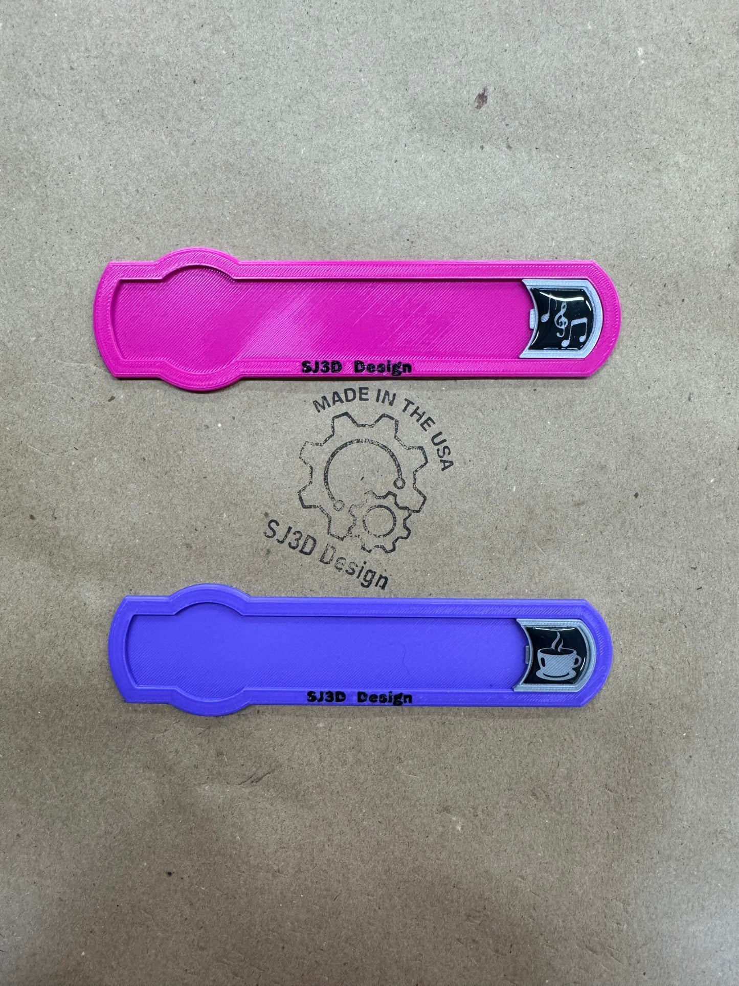 Subaru badge mag caddy