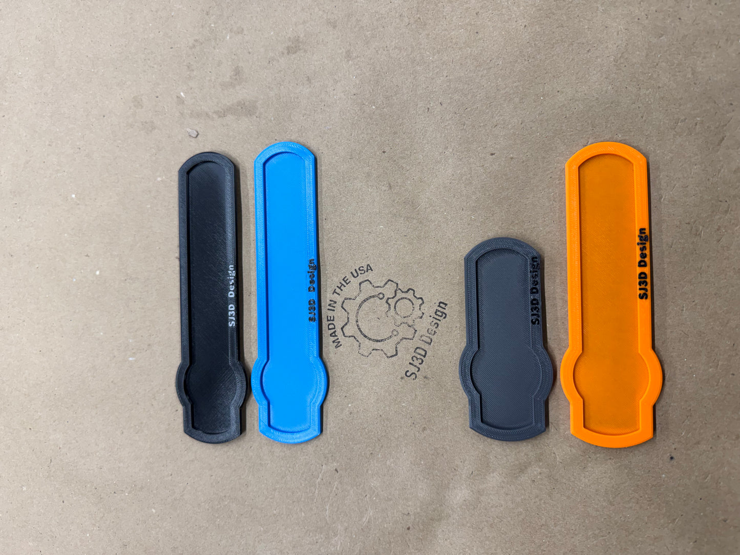 Subaru badge mag caddy